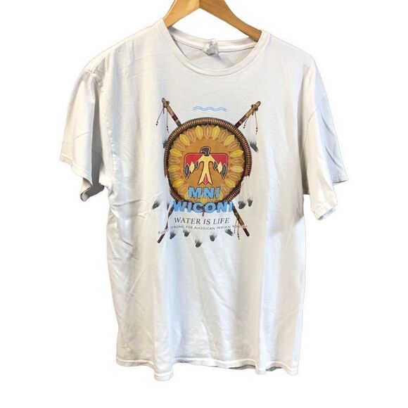 Delta Pro Weight Mni Wiconi Water is Life T-Shirt Size Large (L) - Picture 1 of 5